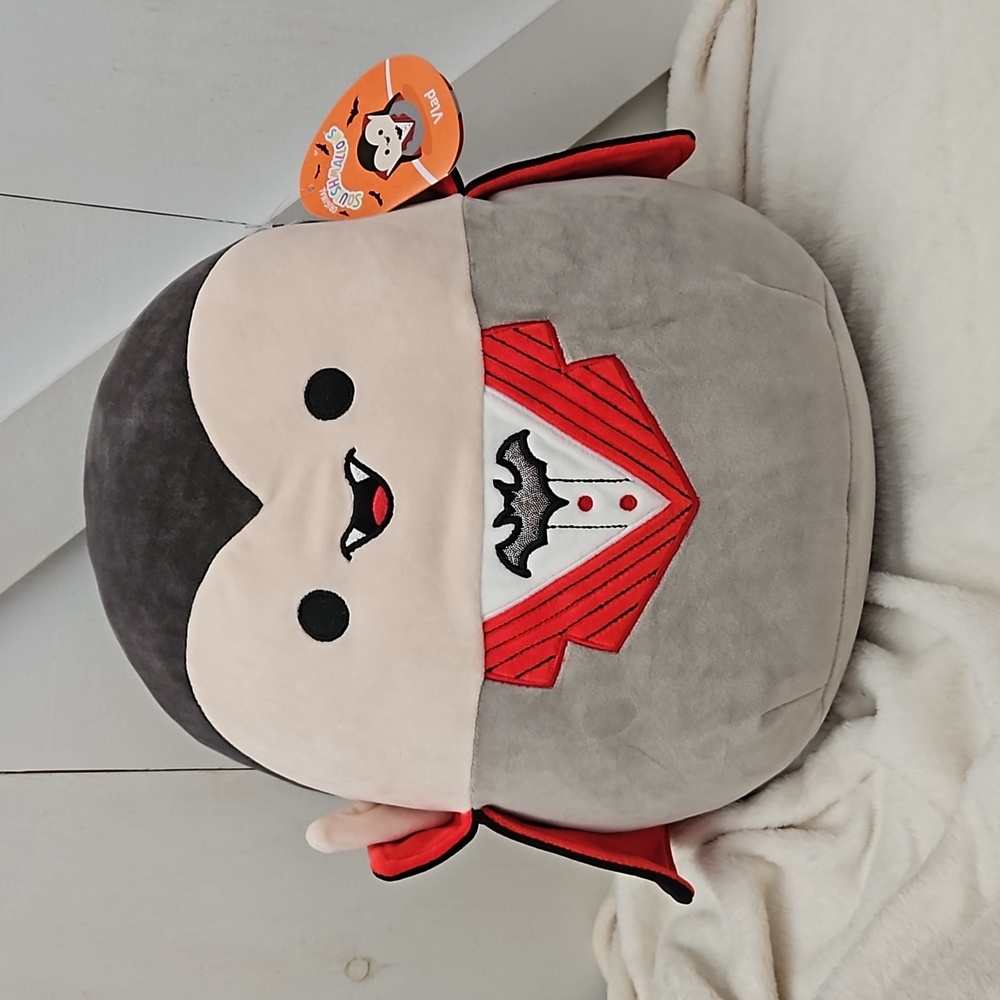 12" Vlad the Vampire Squishmallow Halloween 2023